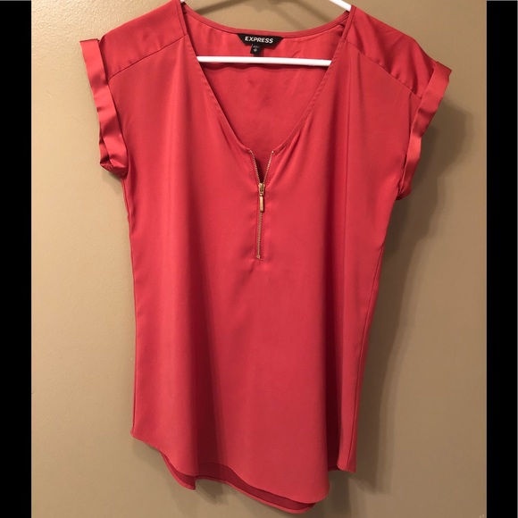 Express top! - Picture 1 of 3